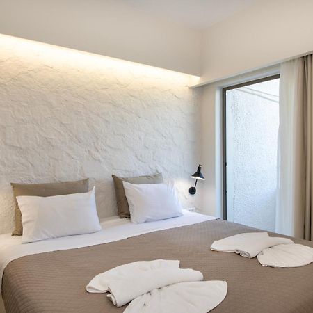 Varouxakis Hotel Platanés Екстериор снимка