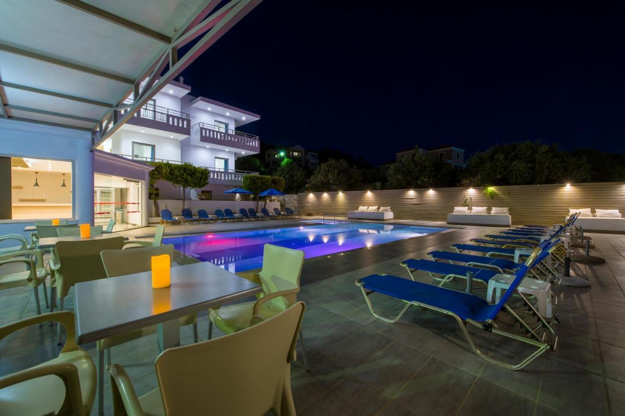 Varouxakis Hotel Platanés Екстериор снимка