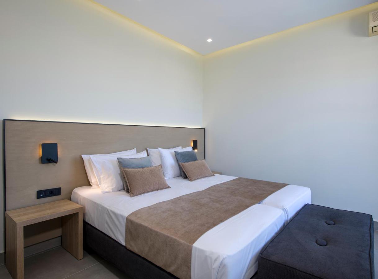 Varouxakis Hotel Platanés Екстериор снимка