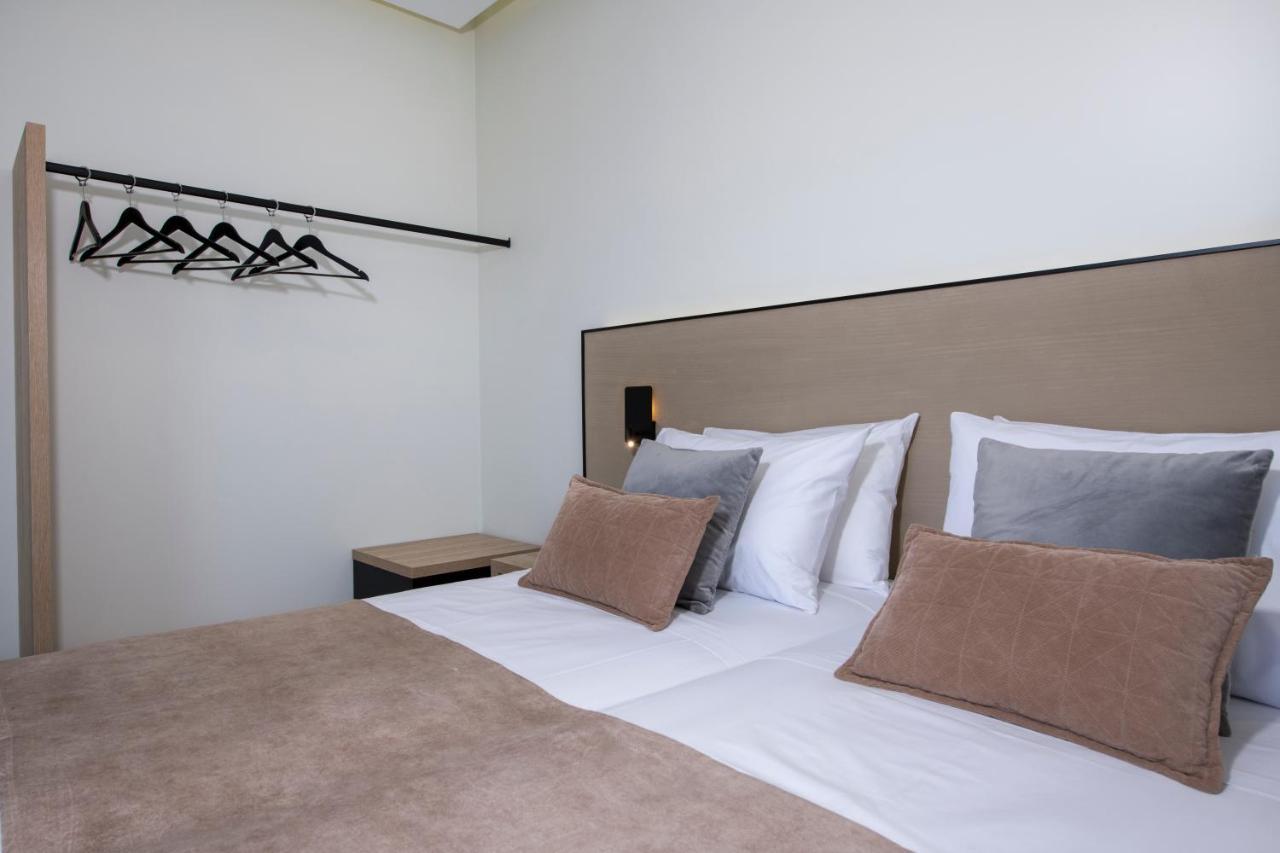Varouxakis Hotel Platanés Екстериор снимка