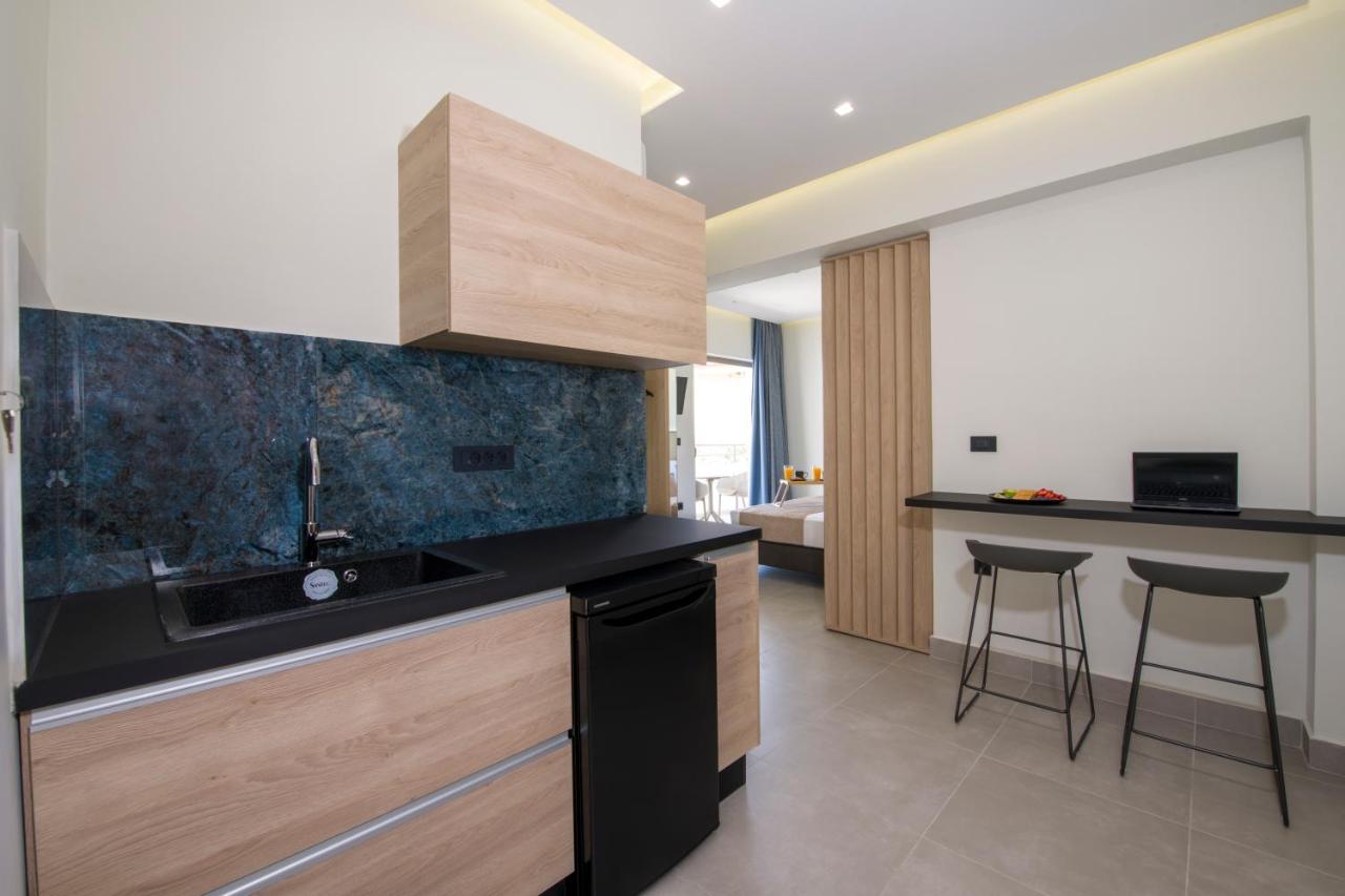 Varouxakis Hotel Platanés Екстериор снимка