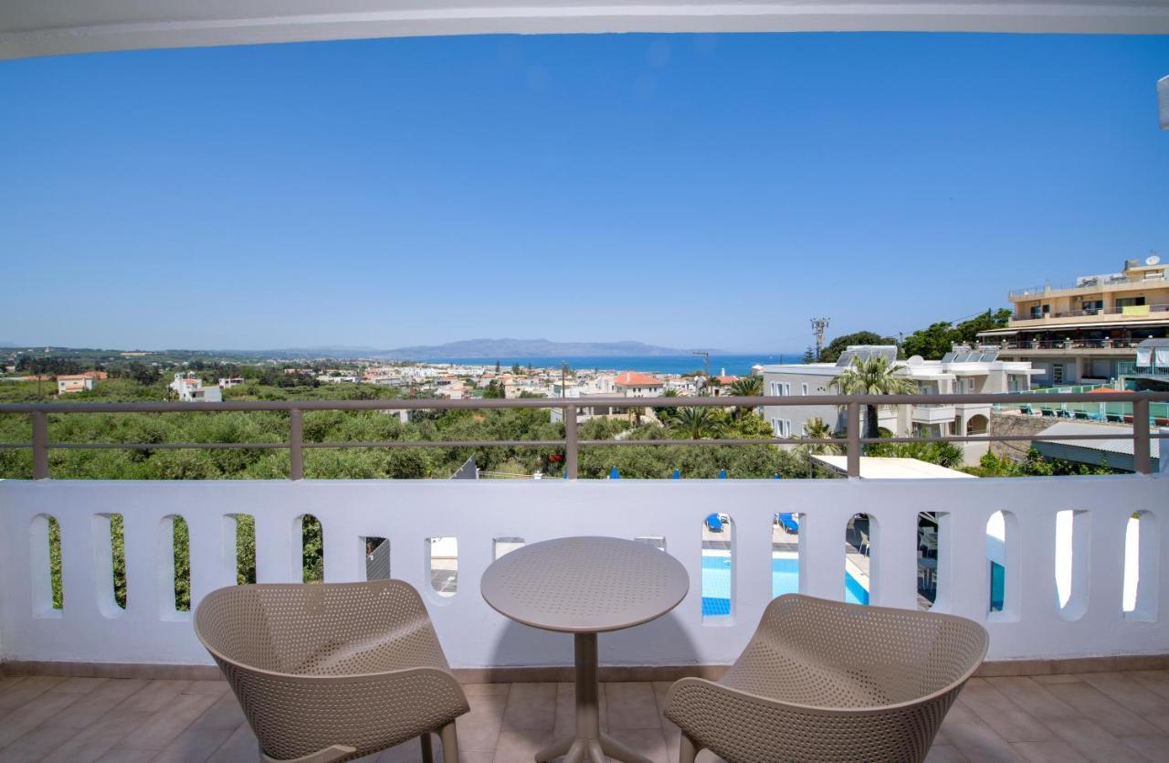 Varouxakis Hotel Platanés Екстериор снимка