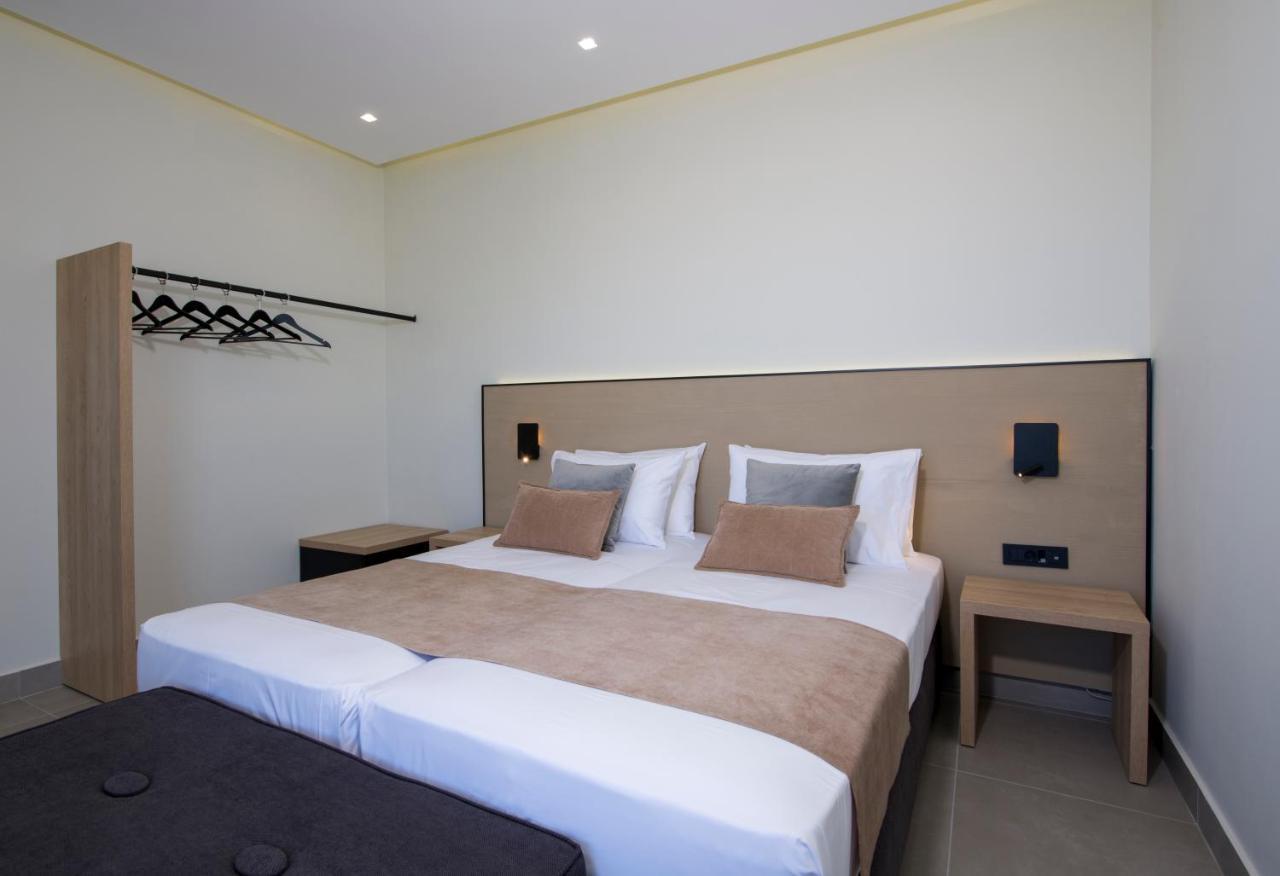 Varouxakis Hotel Platanés Екстериор снимка