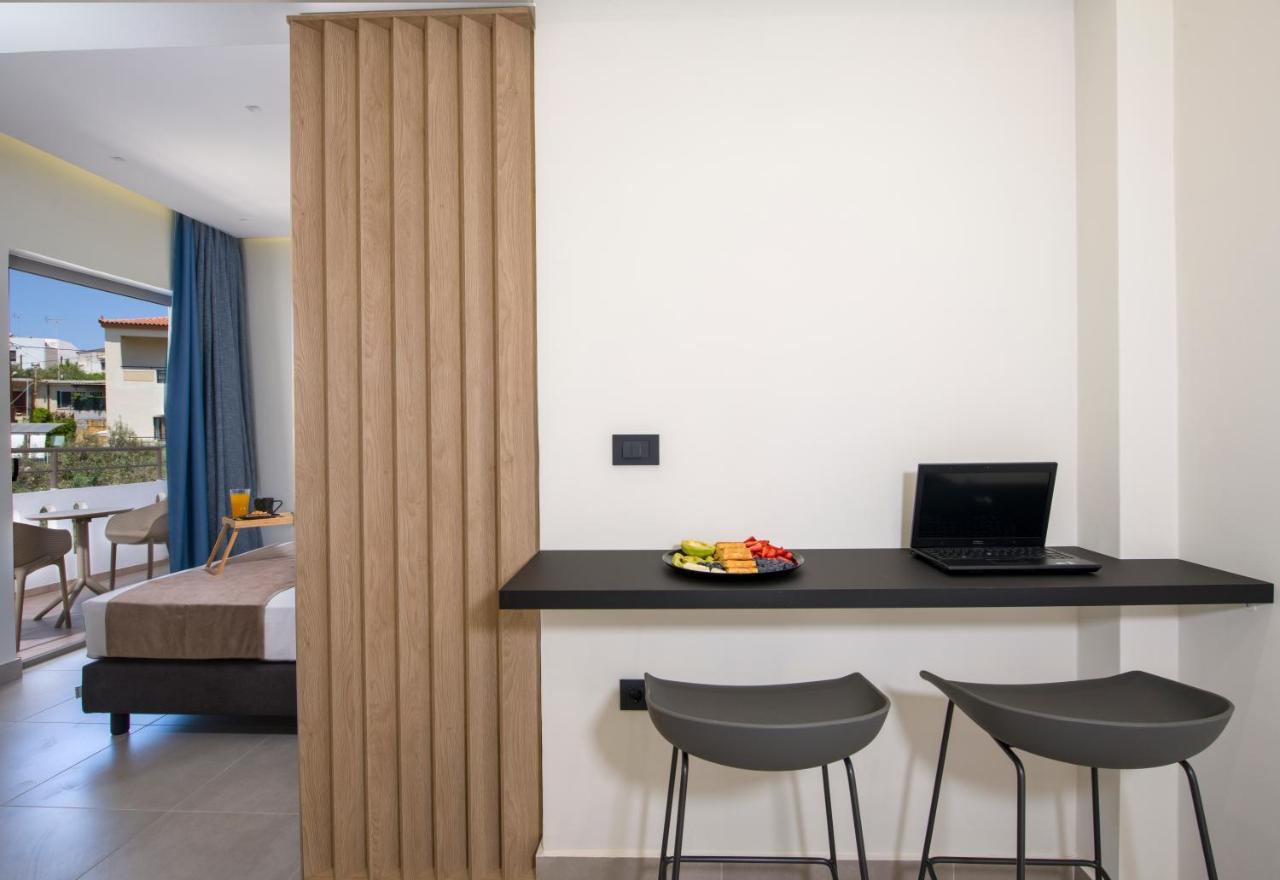 Varouxakis Hotel Platanés Екстериор снимка